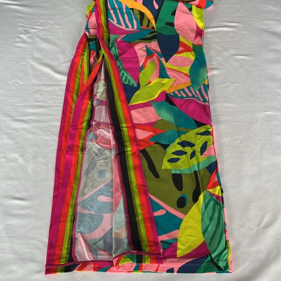 Trina Turk Rainforest Cover Up Swim Pants Size L NWT - Picture 6 of 8